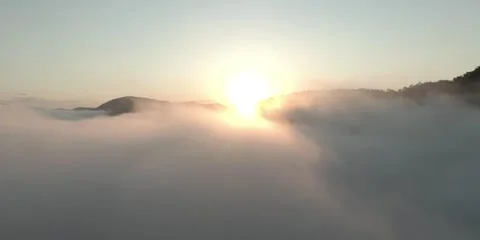 Cloud Fly-Over in Appalachian Mountains 库存影片 139171756