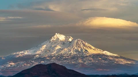 Cloud forming over Mount Shasta Stock Footage 252088487