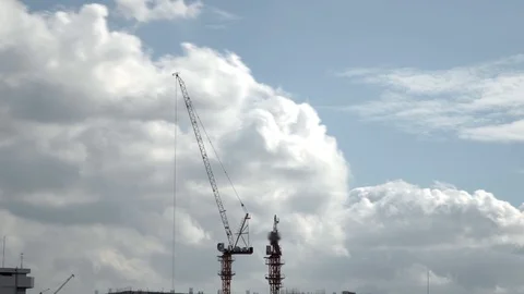 Cloud loop behind construction site, time lapse Vídeos de archivo 115738493
