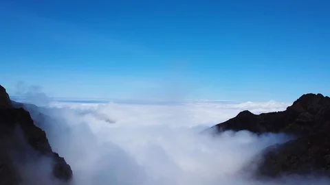 Cloud of Madeira 스톡 동영상 91786363