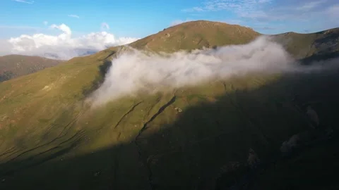 Cloud on the mountain slope Stock Footage 213250105