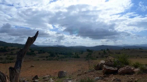 Cloud movement on hill with rocks in rural India Vídeo Stock 111303944