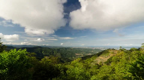 Cloud movement over Kota Kinabalu Stock Footage 33662070