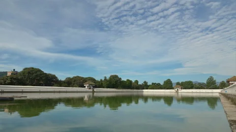 Cloud moving across the pond 스톡 동영상 41678166