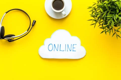 Cloud online networking concept. Paper bubble on yellow workplace Stock Photos