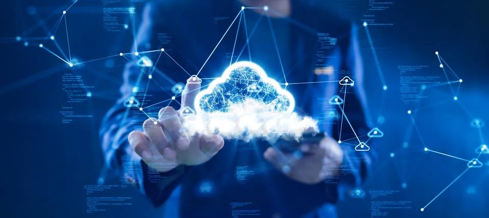 Cloud or edge computing technology concept. Businessman uses finger to clic.. Foto stock