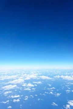 Cloud pattern between sea below and sky above 스톡 사진