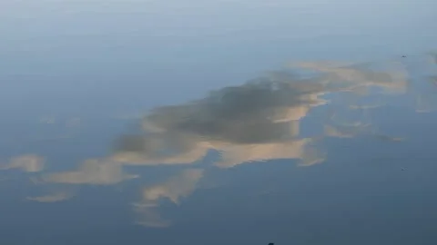 Cloud is reflected on the water 4K Video stock 151197352