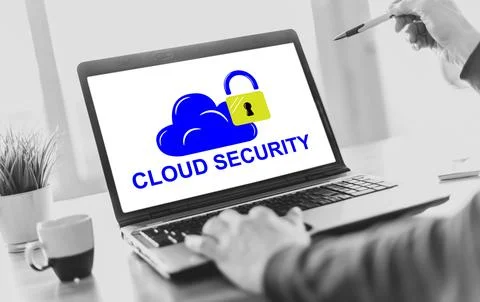 Cloud security concept on a laptop screen Stock-Fotos