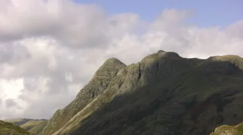 Cloud shadow over Langdale pikes Video stock 22241789
