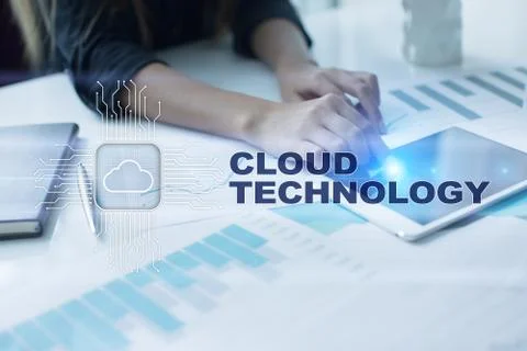 Cloud technology. Data storage. Networking and internet service concept. Stock-Fotos