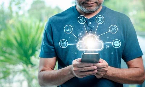 Cloud technology. Data storage. Networking server and backup database on in.. Stockfoto's