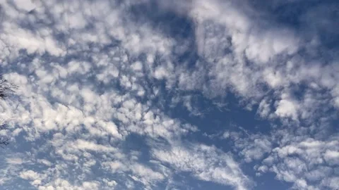 Cloud textures with blue sky timelapse movement Video stock 223453803