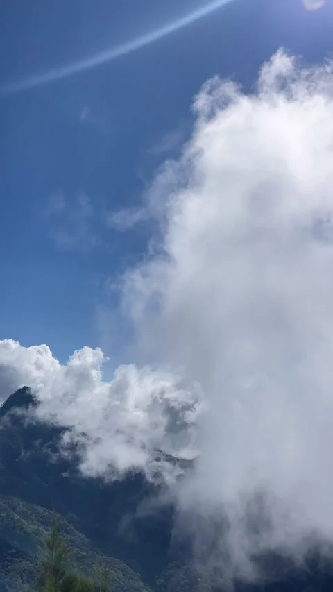 Cloud timelapse Stock Footage 340127302