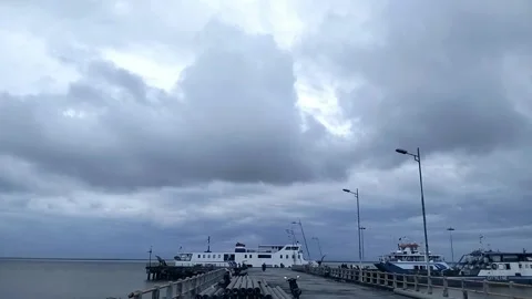 Cloud view over the harbor in the afternoon Stock Footage 219017640