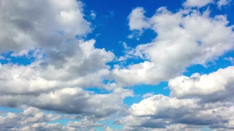 Cloud white background on air sky Timelapse cumulus clouds moving in blue sky Video stock 336568487