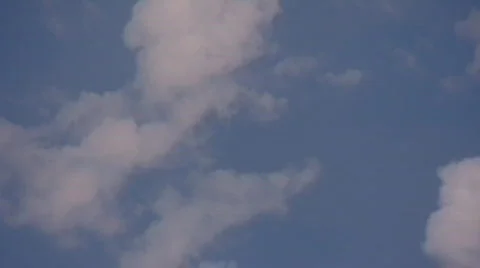 Cloud Zoomout 動画素材 610644