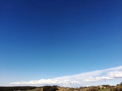 The cloudes are small and down Foto stock