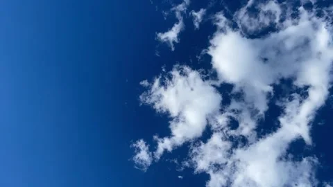 CloudlapseCirrusWispyDissipateIntoClearSky1 Stock Footage 285538959