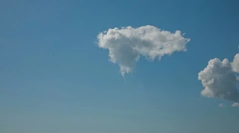 Clouds 01A Stock Footage 11011023