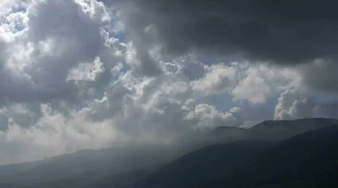 Clouds above Mount Carmel Видео 323212