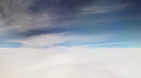 Clouds from airplane window  Vídeos de archivo 26710575