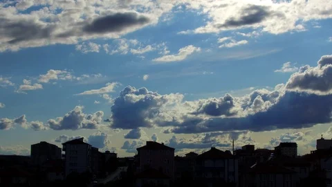 Clouds and city, fluffy clouds and city, life in the city, 스톡 동영상 112393713