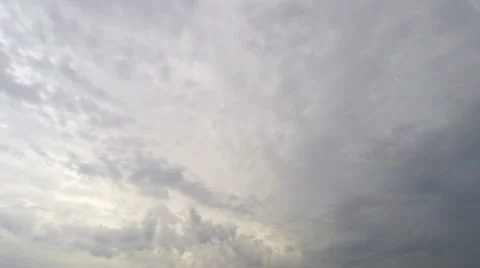 Clouds and clouds moving across the sky taymlaps Video stock 50579693