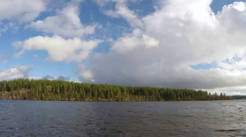 Clouds and clouds moving across the sky. Time lapse. 動画素材 55300402