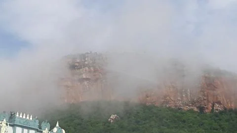 Clouds and Mountain 스톡 사진
