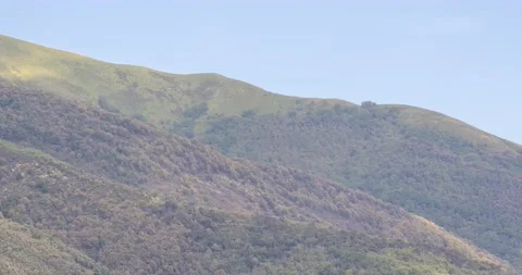 The clouds and paragliders on the mountain Video stock 131519586