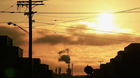 Clouds and the Sun 動画素材 6530042