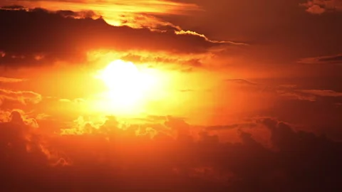 Clouds and sun. Timelapse Vidéo 106453621