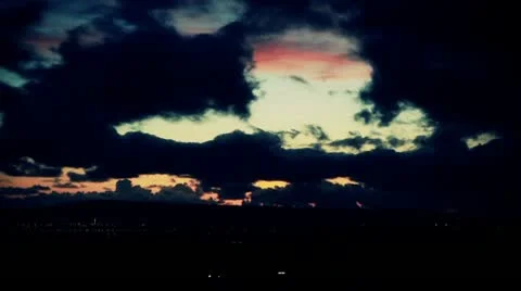 Clouds and the Sunrise 動画素材 10794971