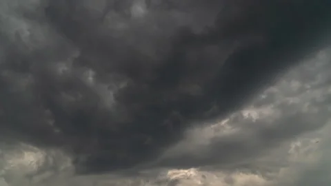 The clouds are moving fast in the sky Stock-Footage 158732977