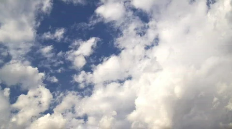 Clouds on a beautiful sky: timelapse Video stock 479300
