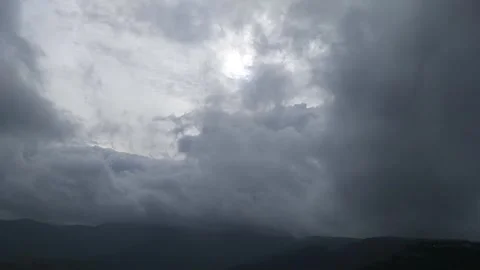 Clouds Of Black Rain That Are Tense In The Evening Video stock 272208619
