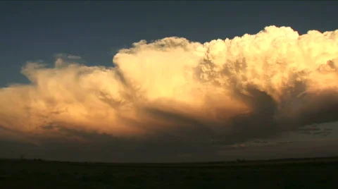 Clouds Build at Sunset Vidéo 503354