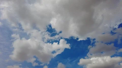 Clouds clusters in the sky and cloudy sky video, hazy sky, 스톡 동영상 282896472