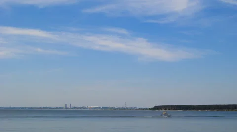 Clouds floating in the sky above the sea Video stock 50966050