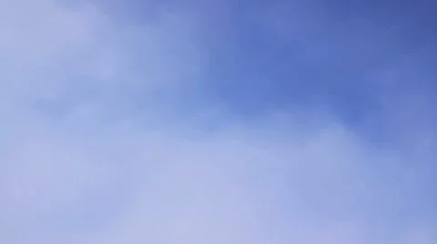 Clouds fly across the blue sky Video stock 924515
