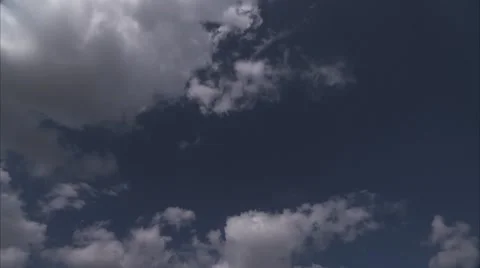 CLOUDS Stock-Footage 6123335