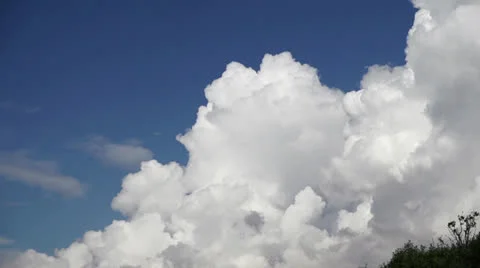 THE CLOUDS Stockbeeldmateriaal 24674692