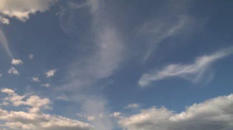 Clouds  Stockbeeldmateriaal 33113728