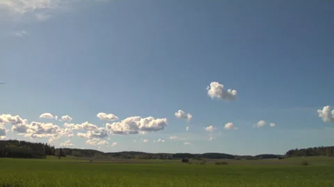 Clouds Stockbeeldmateriaal 33115162