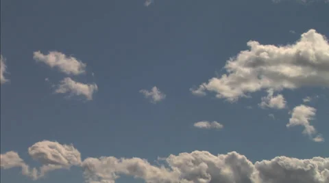 Clouds  Stockbeeldmateriaal 33117893