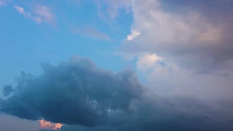 Clouds Stockbeeldmateriaal 114329807