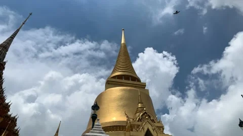 Clouds forming around Buddhist Stupa Stock Footage 133547847