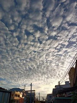 Clouds gather at dusk. Foto stock