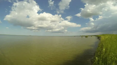 Clouds on the lake Stock-Footage 38004134